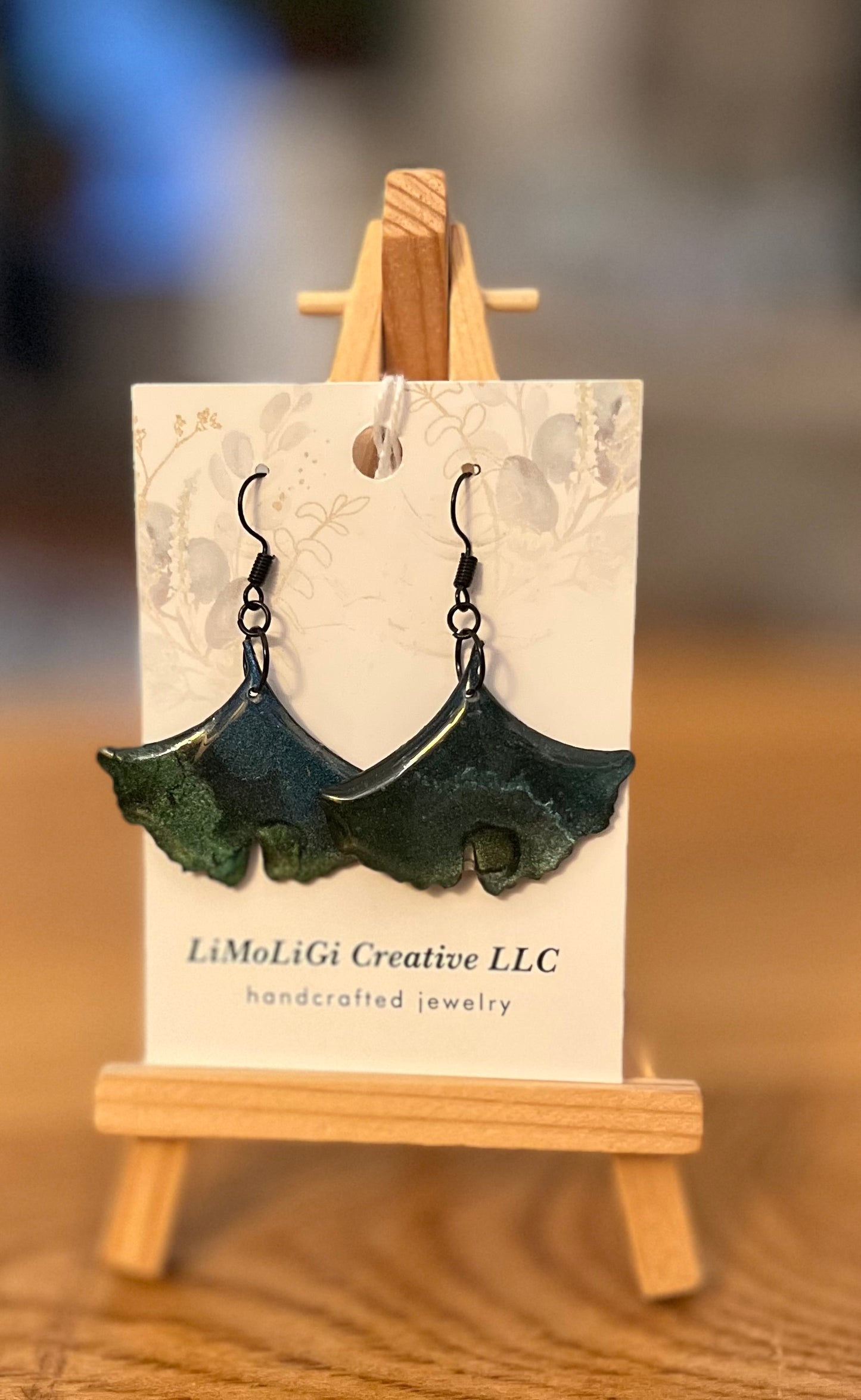 E25-117 Black/Green/Blue Ginkgo leaf #1