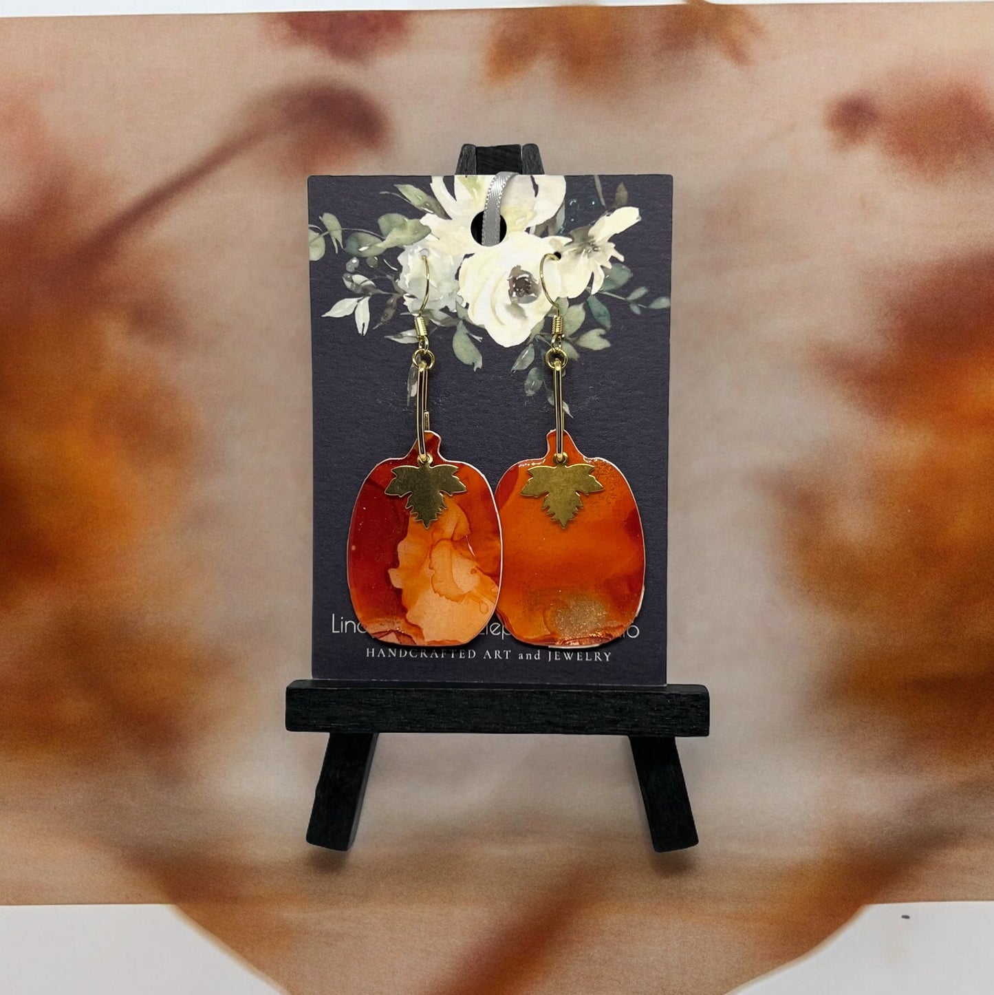 E096-Pumpkin with Leaf - Tall