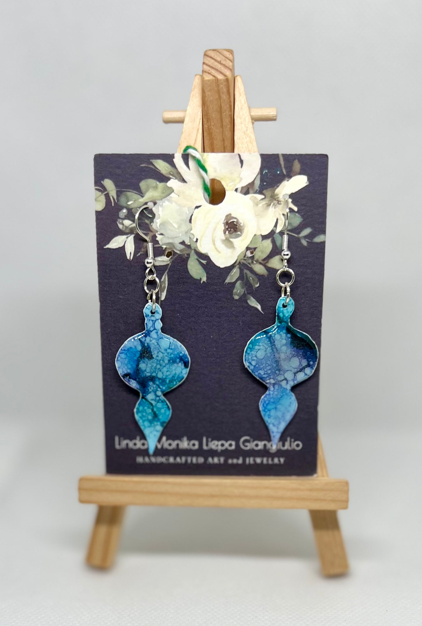 E180-Ornament in Blue - Hourglass with point #3