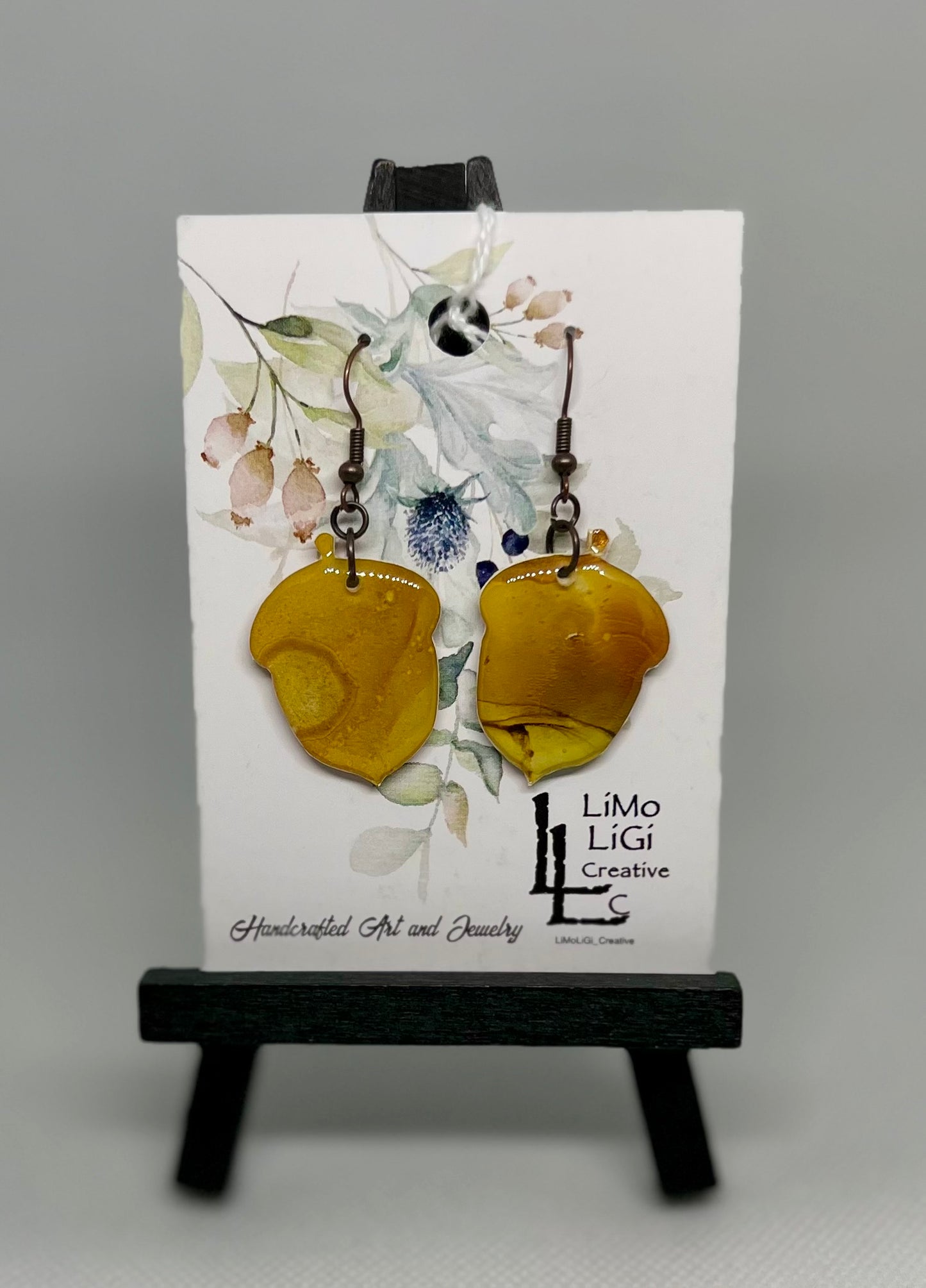 E24-114 Acorn Light Green and Brown 2024-5