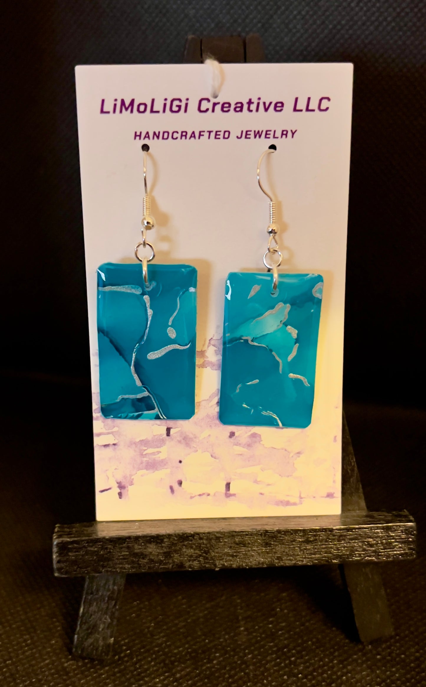 E25-004 Blue and Silver Rectangle