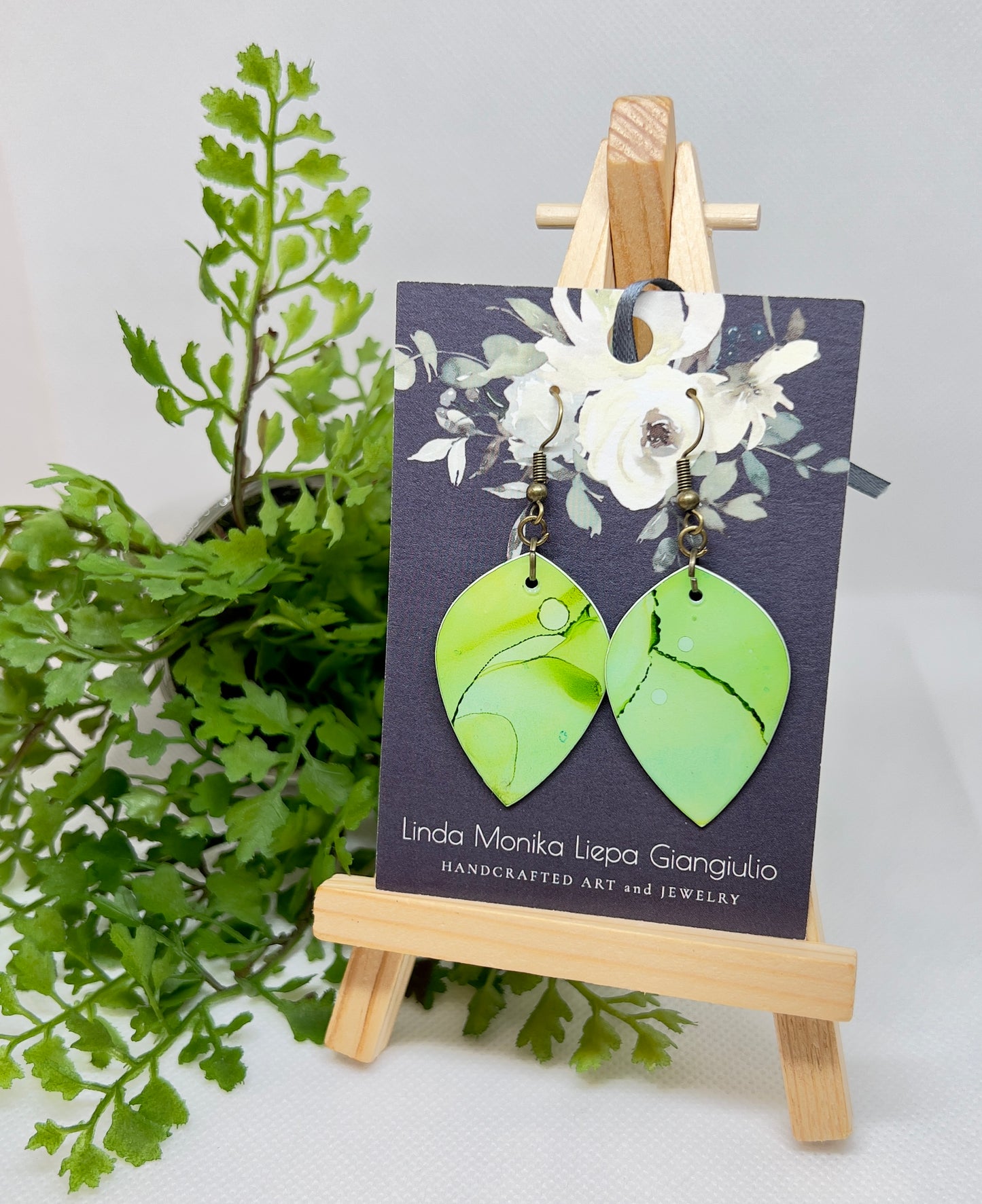 E50-Green Leaf (small and light in color)