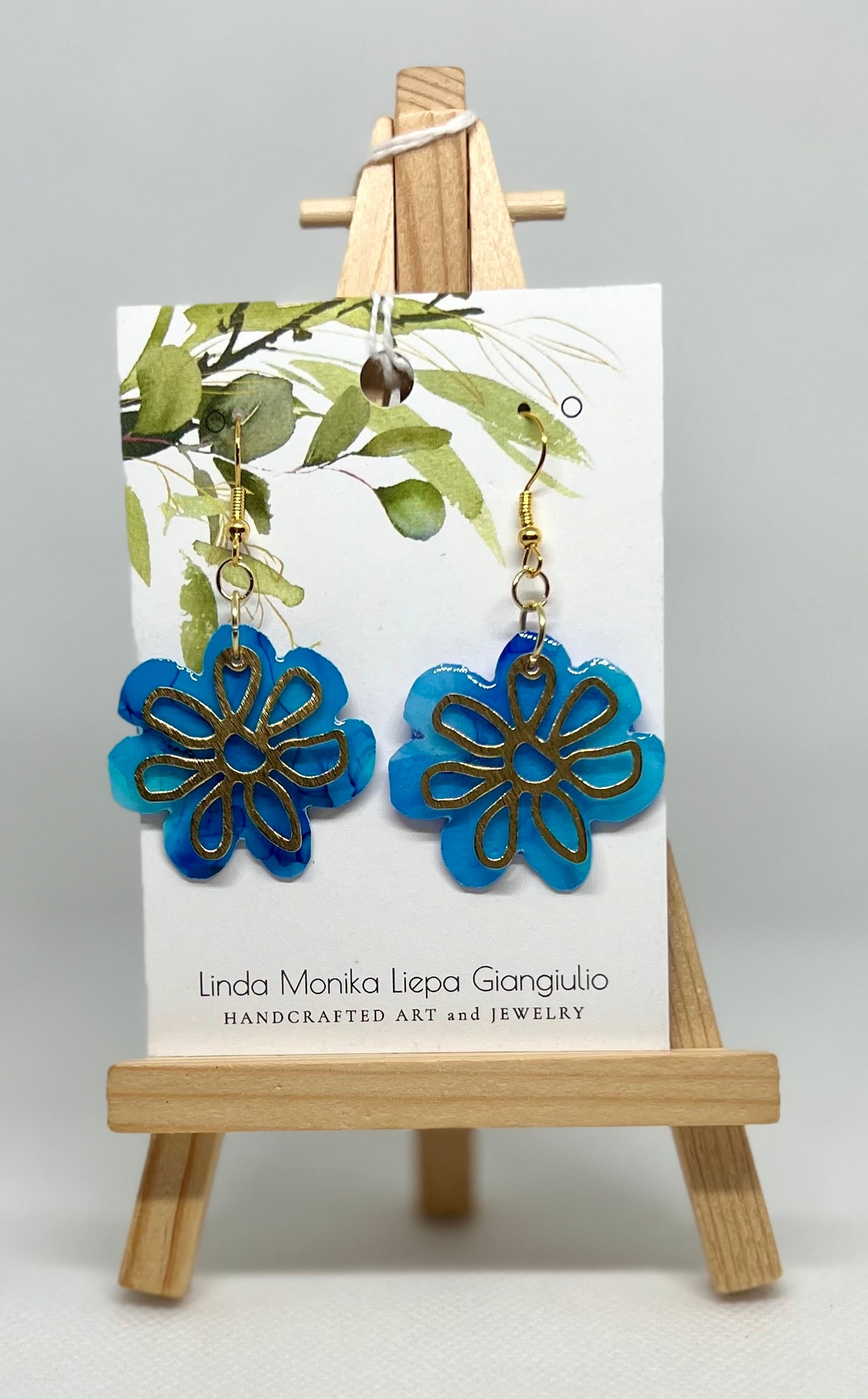 E24-031-Blue Flower with Gold Overlay