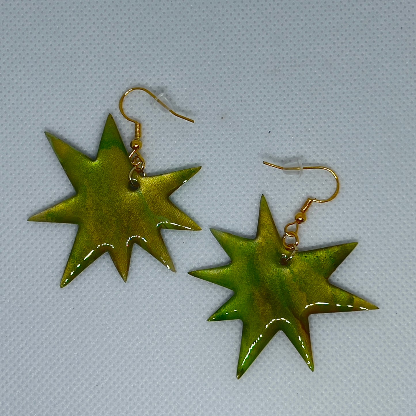 E009-Green and Gold Abstract Burst