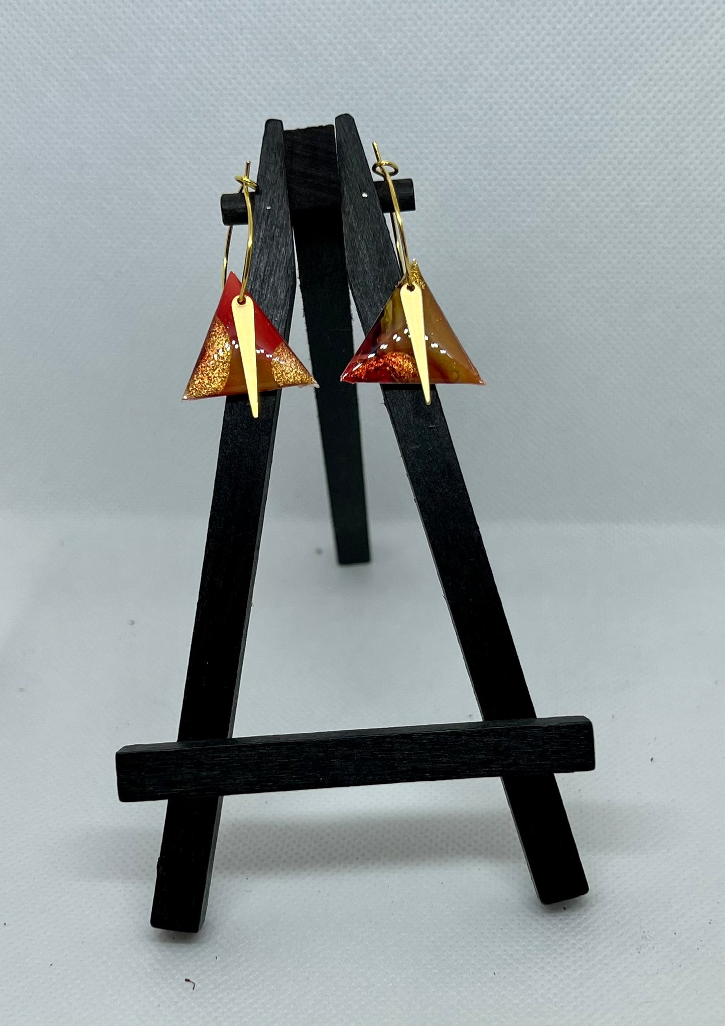 Red/Green/Gold Triangles with Brass spikes