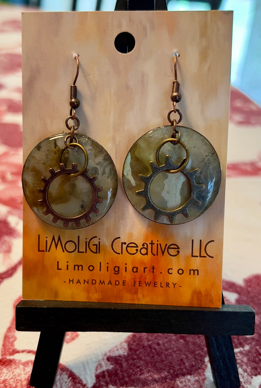 E26-009 Industrial Circle with Charm