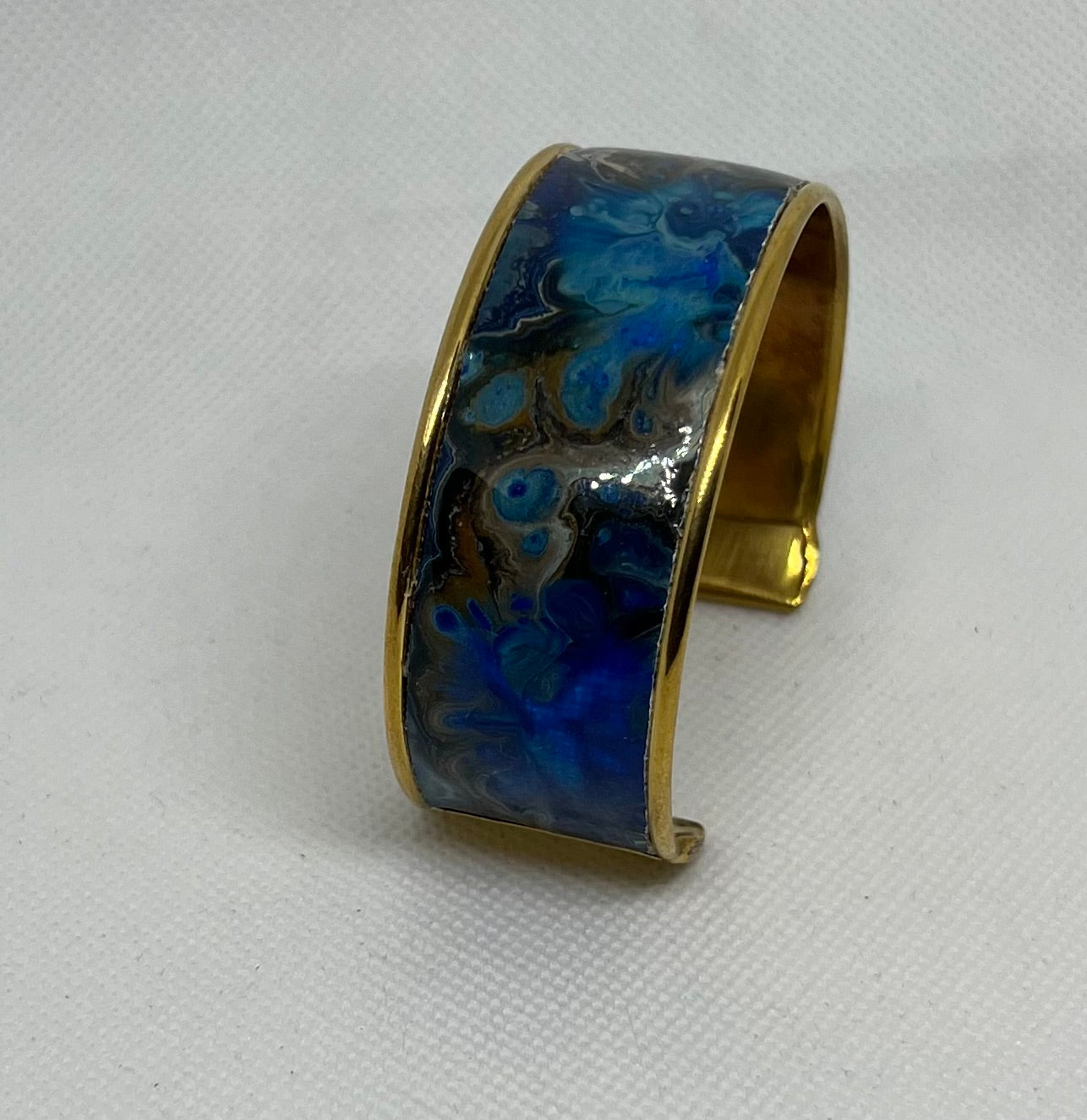 B24-008 Blue Marbled on Gold Bracelet #1