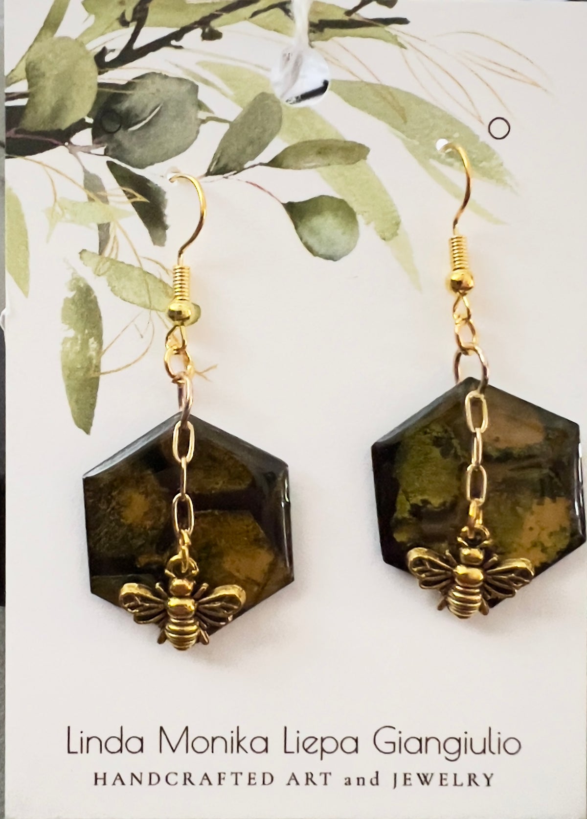 E26-013 Small black/green Honeycomb with gold bees