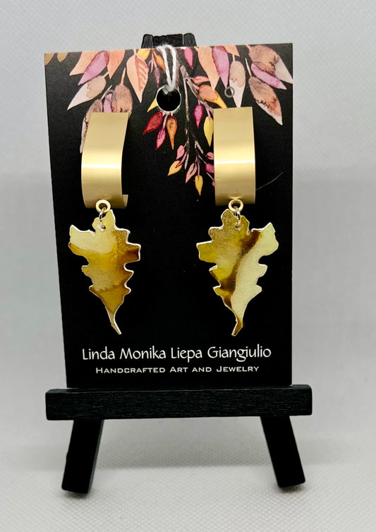 E24-108 Oak Leaf in light colors on wide post