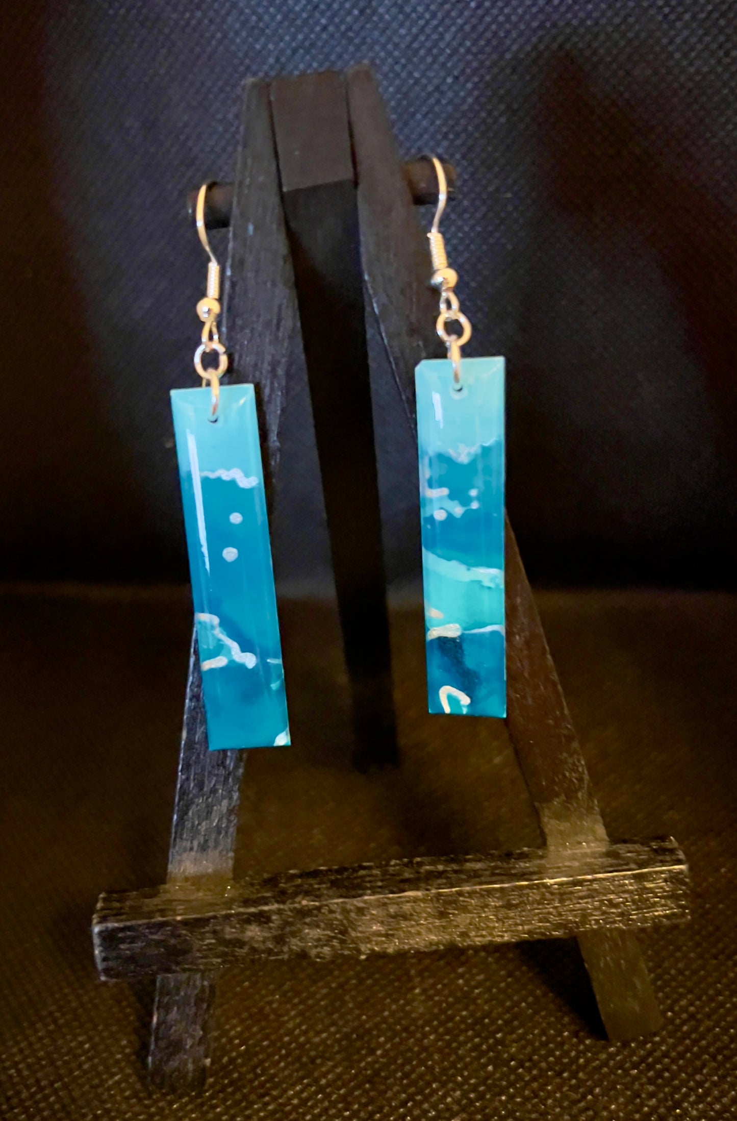 E25-005 Blue and Silver Thin Rectangle