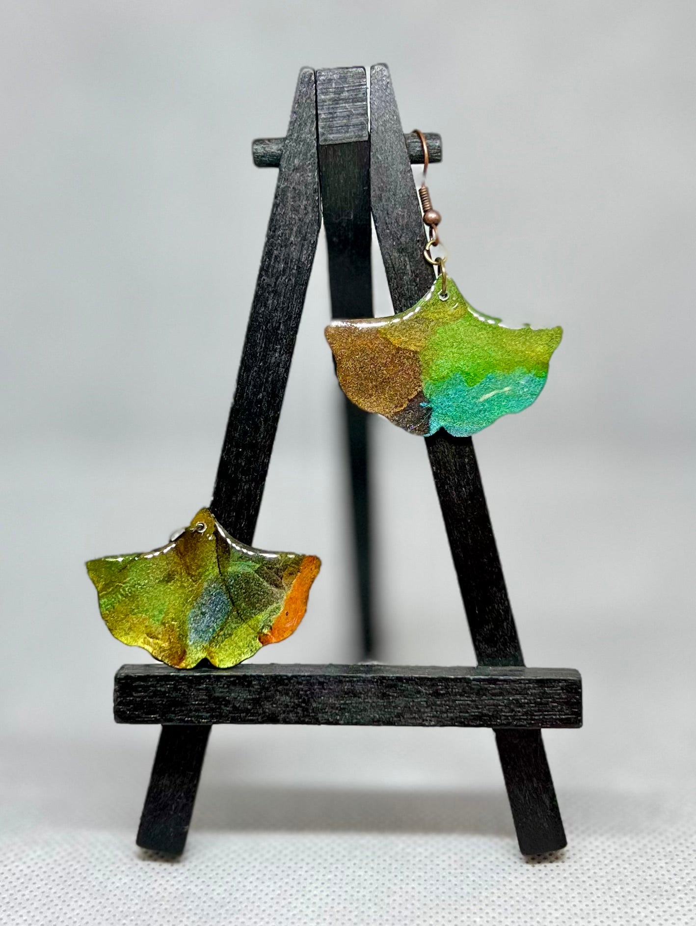 E25-016 Colored Ginkgo Leaves