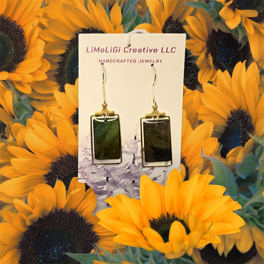 E25-021 Green / Brown Small Rectangle in hanging gold frame