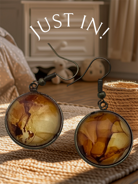 E25-043 Rockin' Cliffs Alcohol Ink Painting in brass setting with glass cabochon