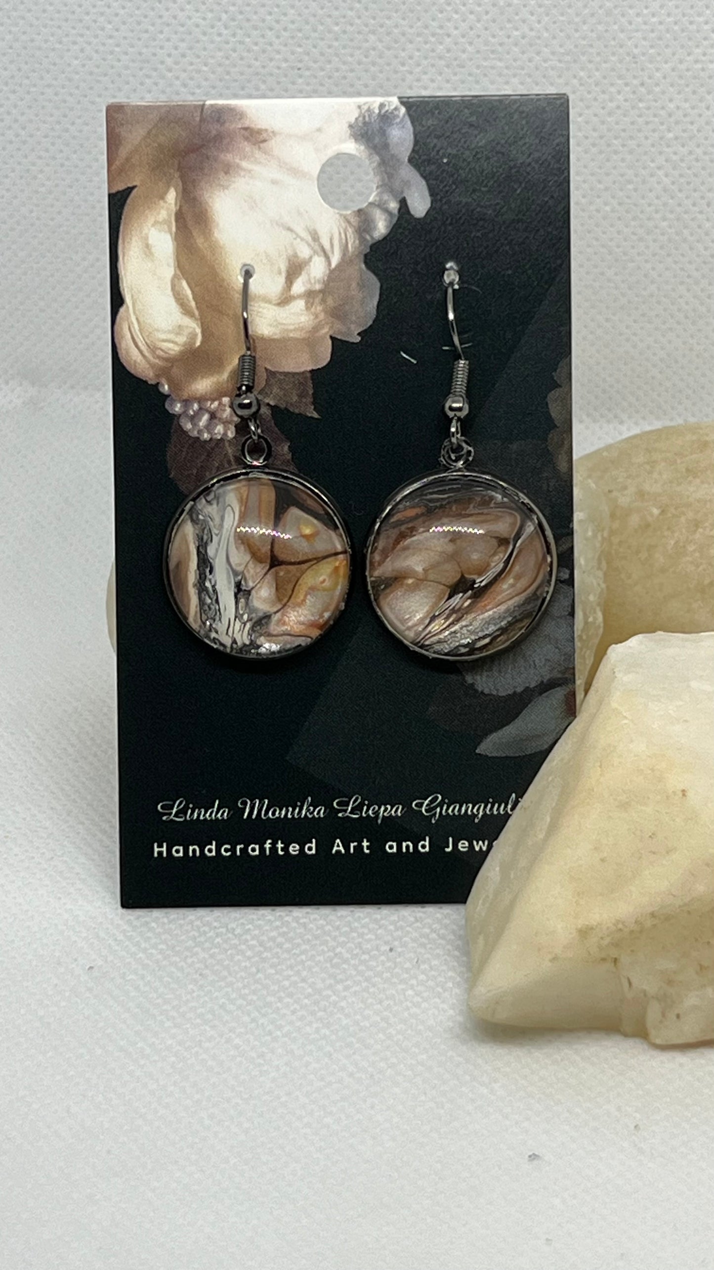 E25-044 Roses of Gold Acrylic Pour in Gun Metal setting with glass cabochon