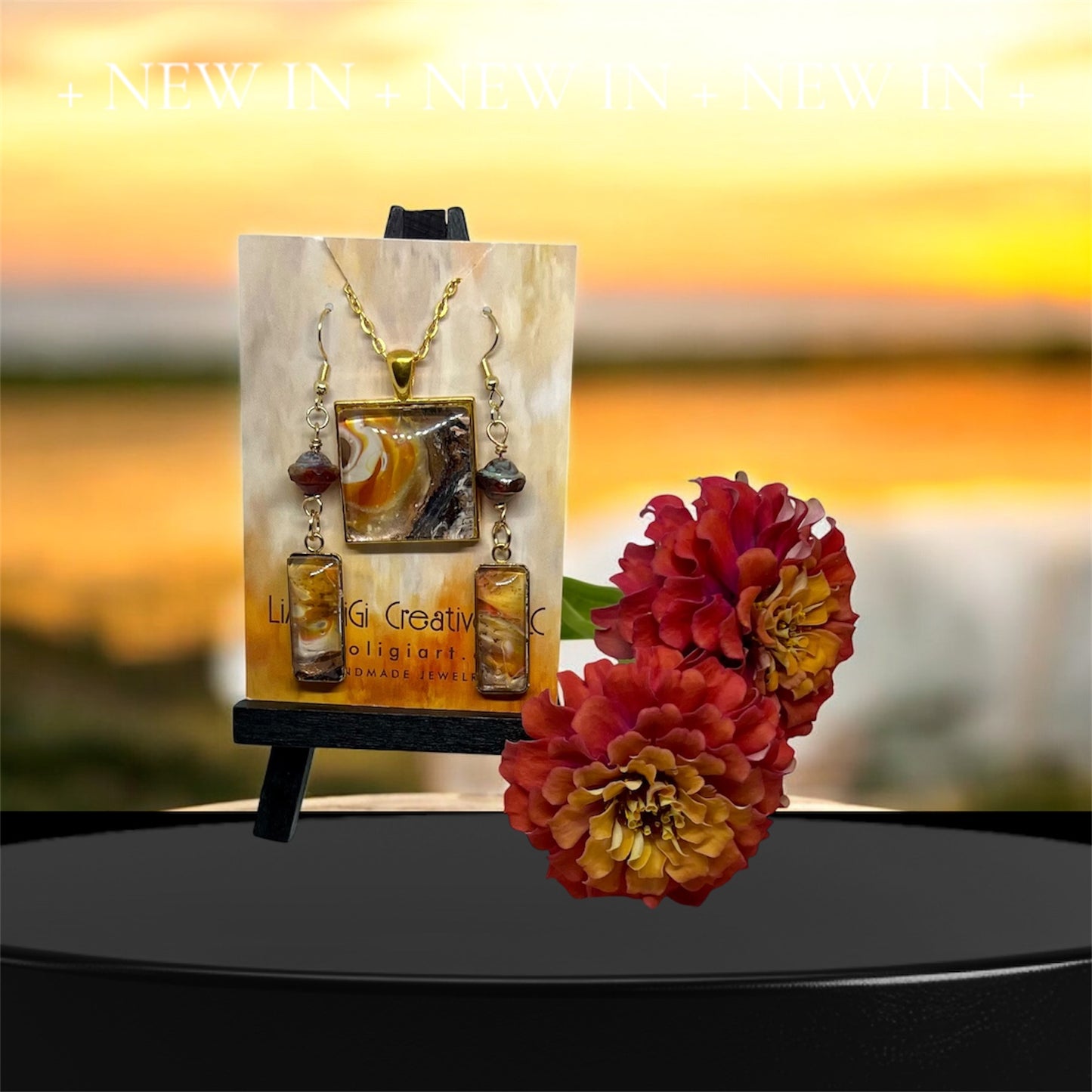 E25-052 Brown Granite Set - Gold Square and rectangle with bead and glass cabochon