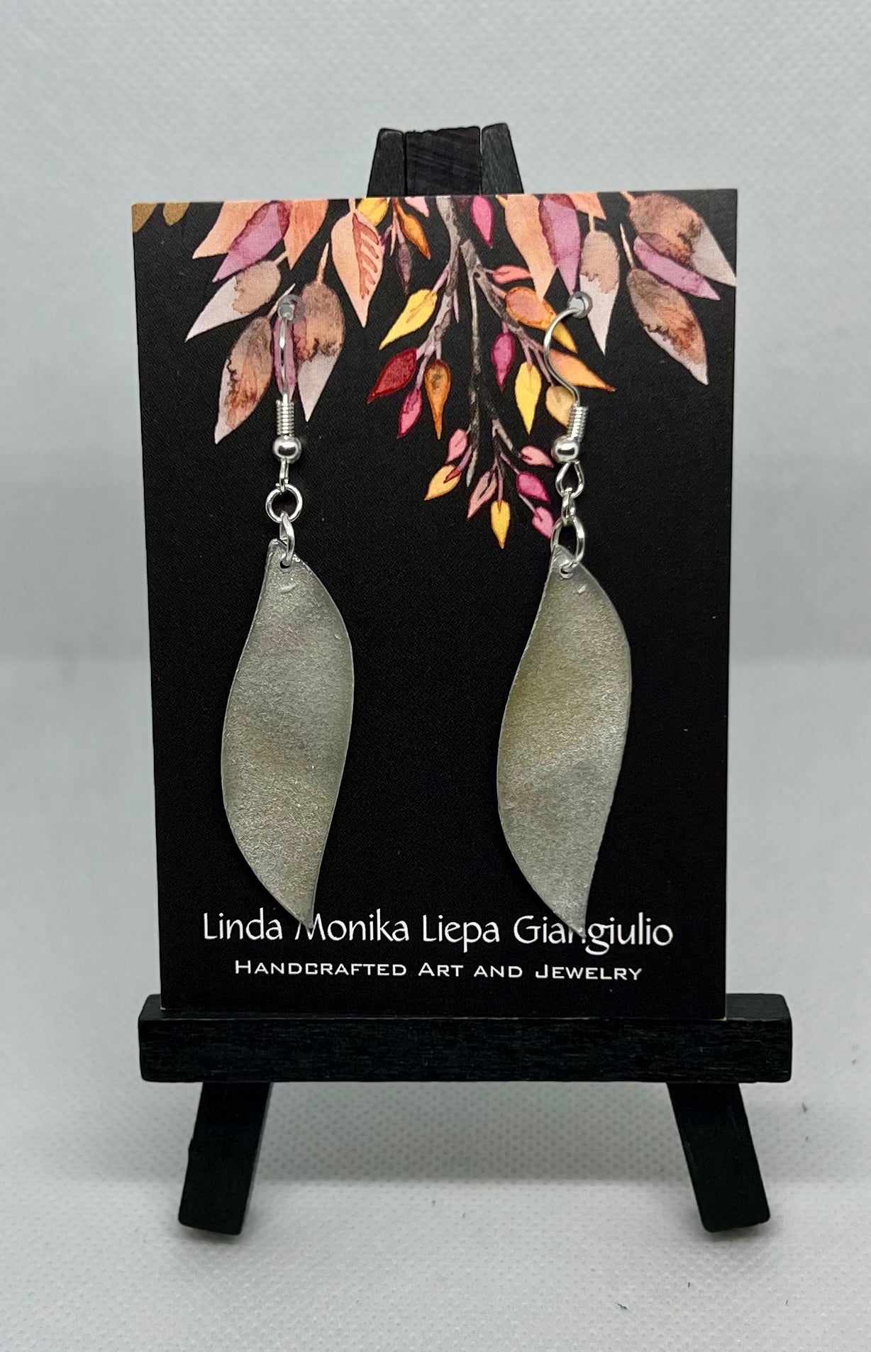 E25-053 Flannel Grey / Silver Swivel