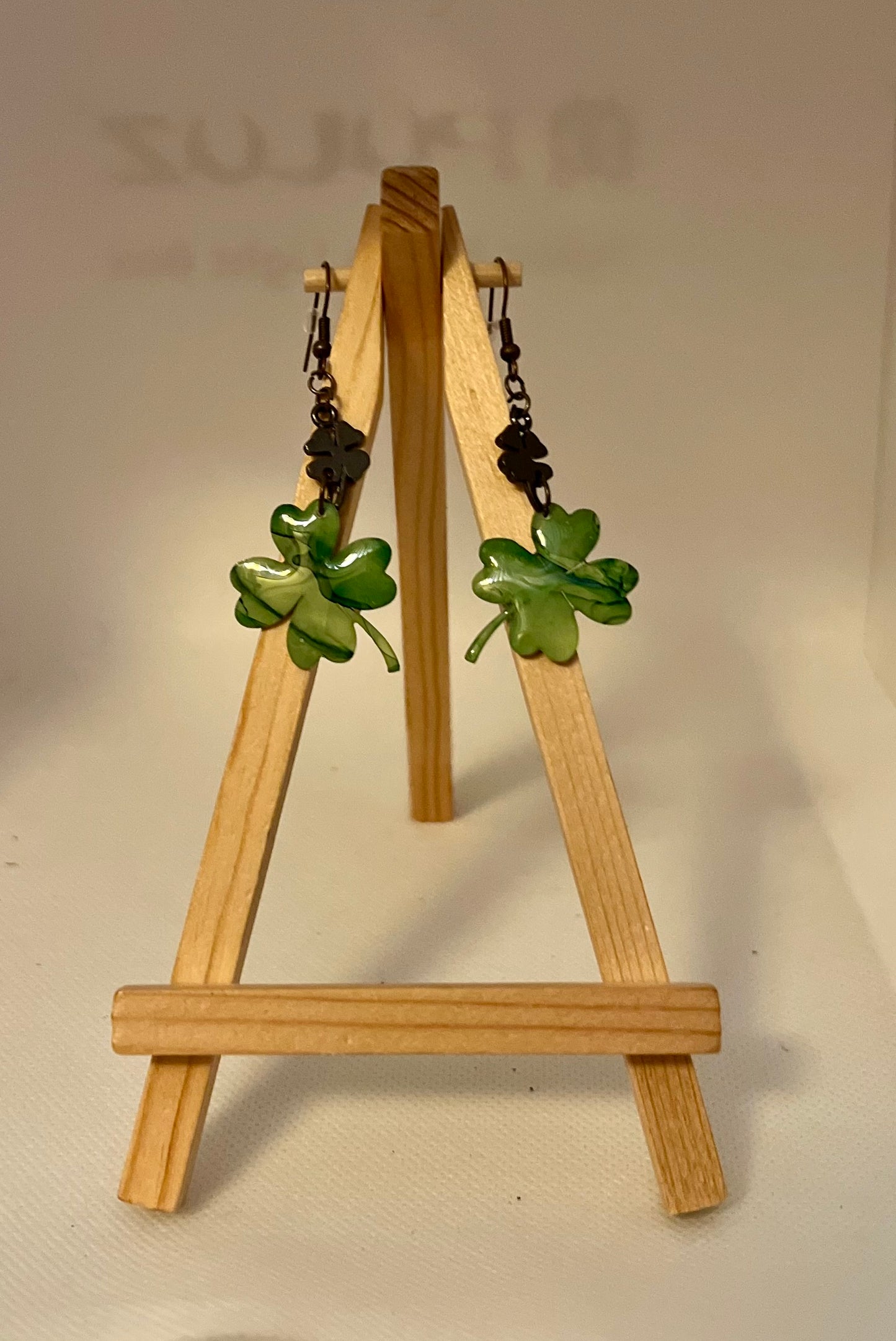 E25-104 Lucky 4-Leaf Clover with charm #1