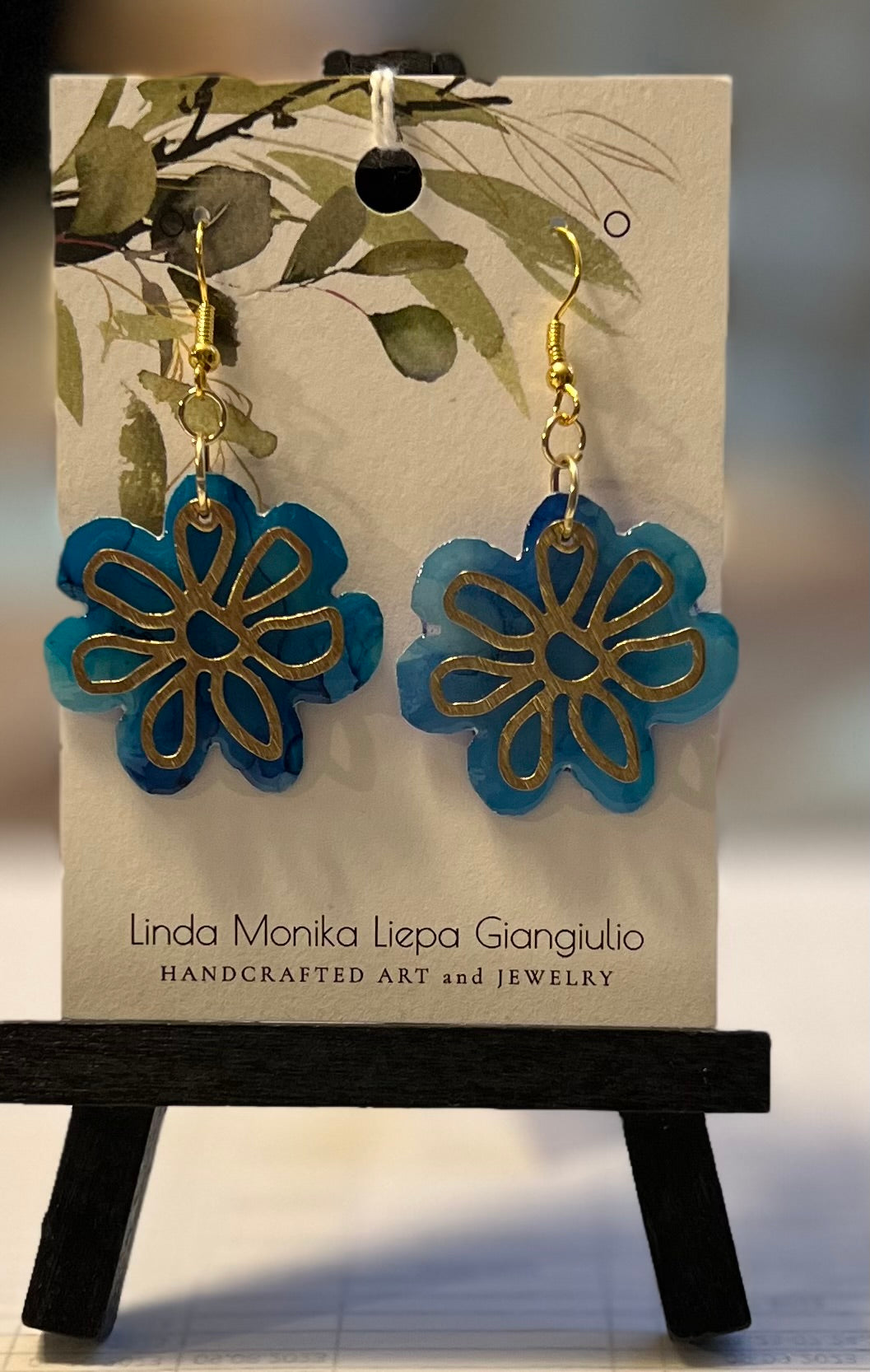 E24-031-Blue Flower with Gold Overlay