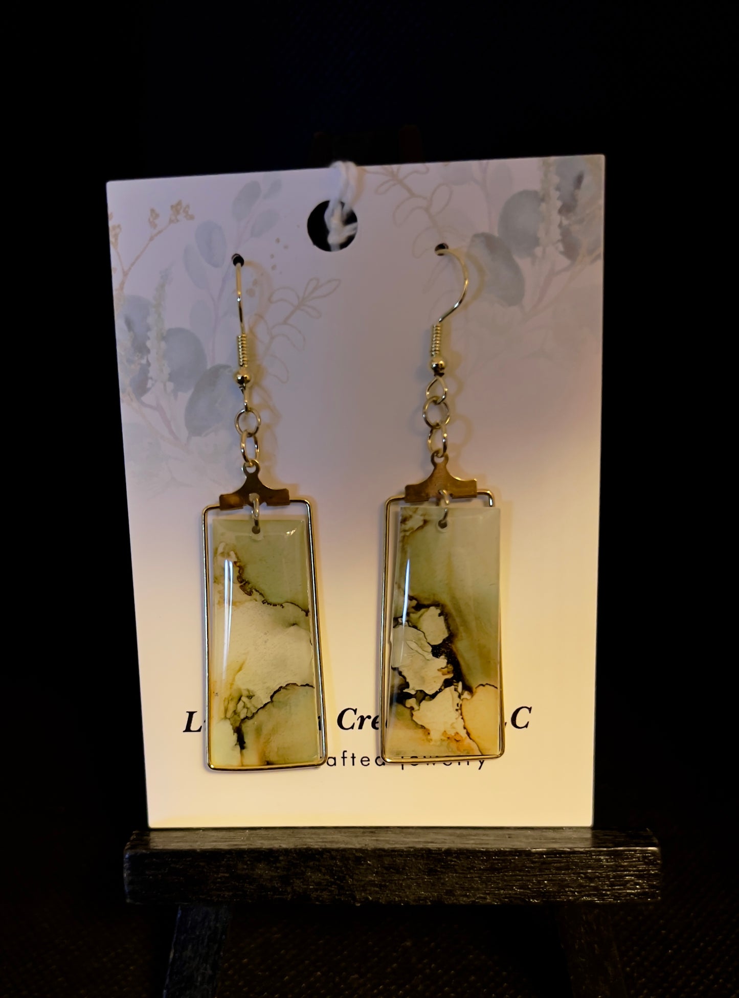 E25-008 Green Marble in Gold Rectangle Frame