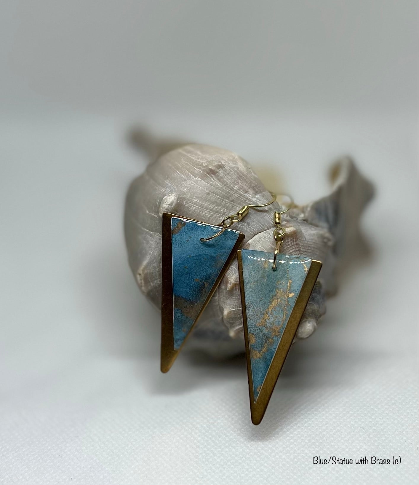 Blue/Statue with Brass